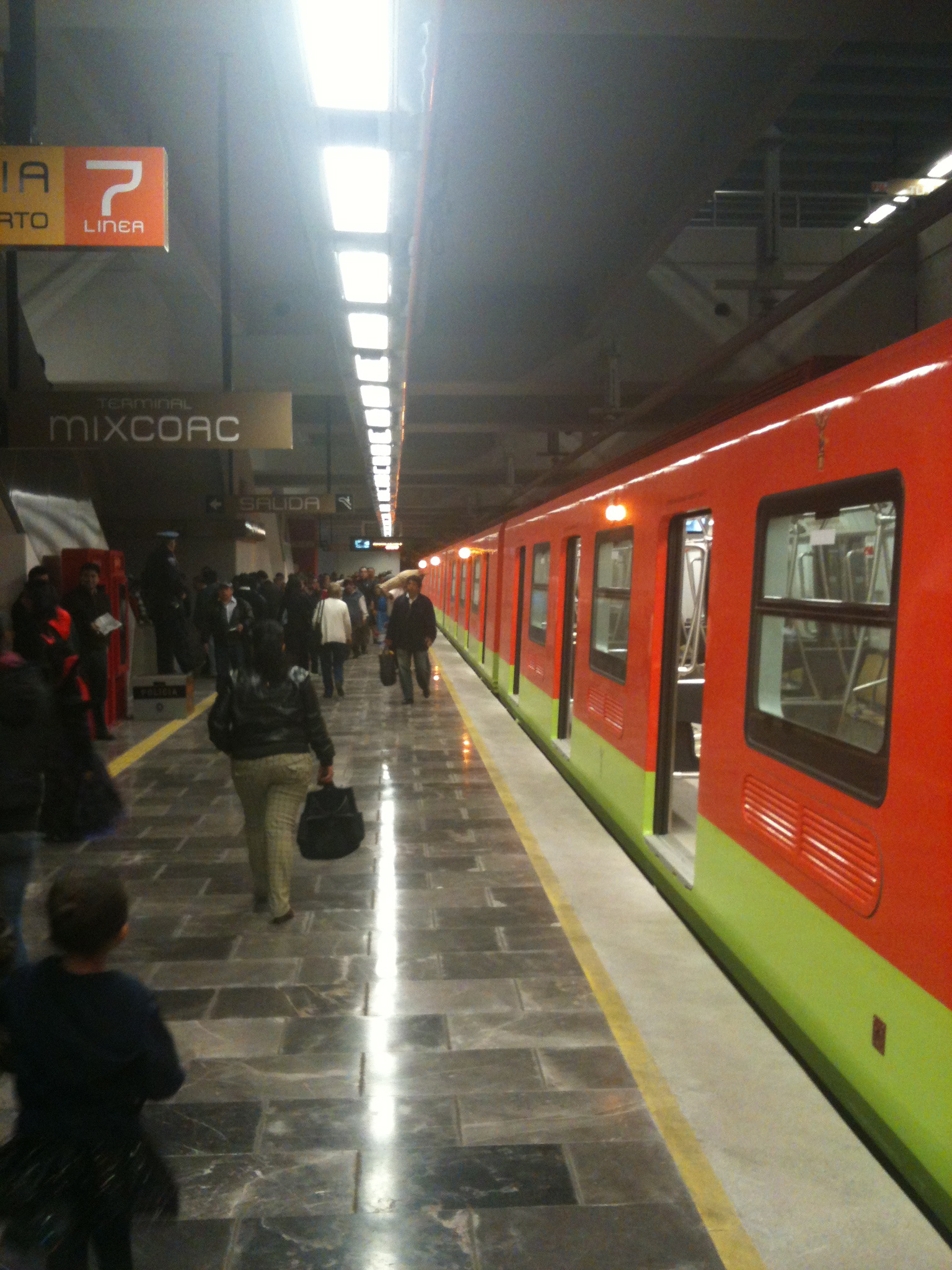 foto estacion mixcoac